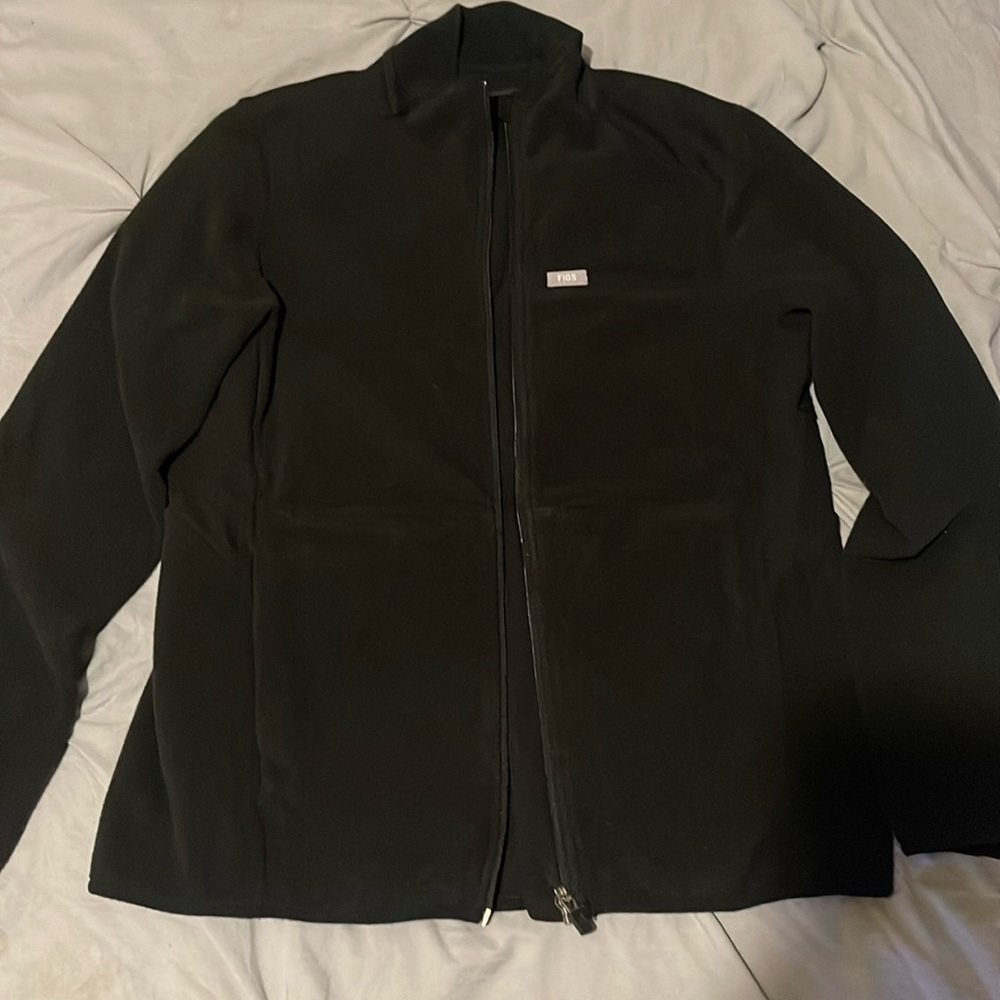 Figs small on shift fleece jacket